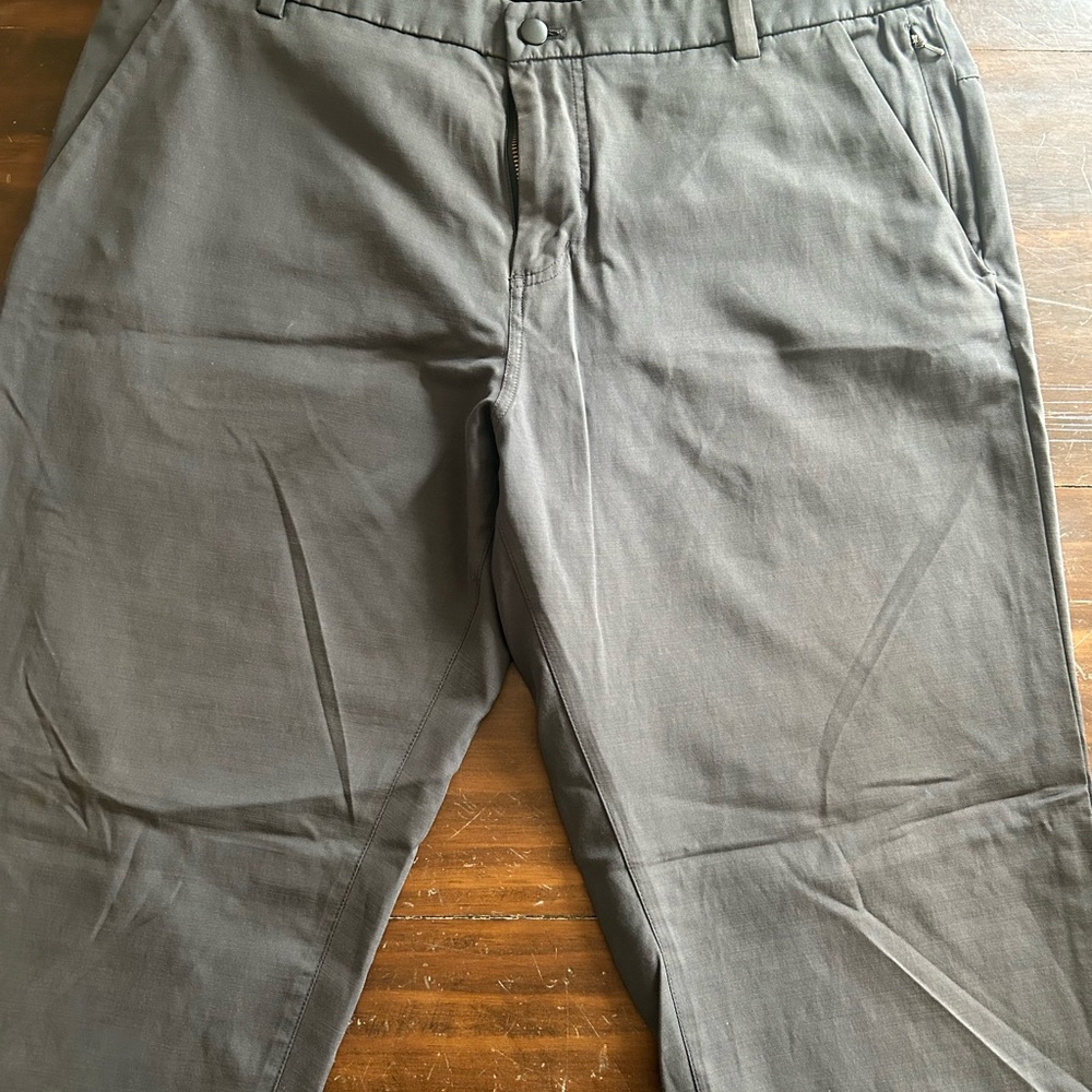 Lululemon Althletica Men's Gray Pants